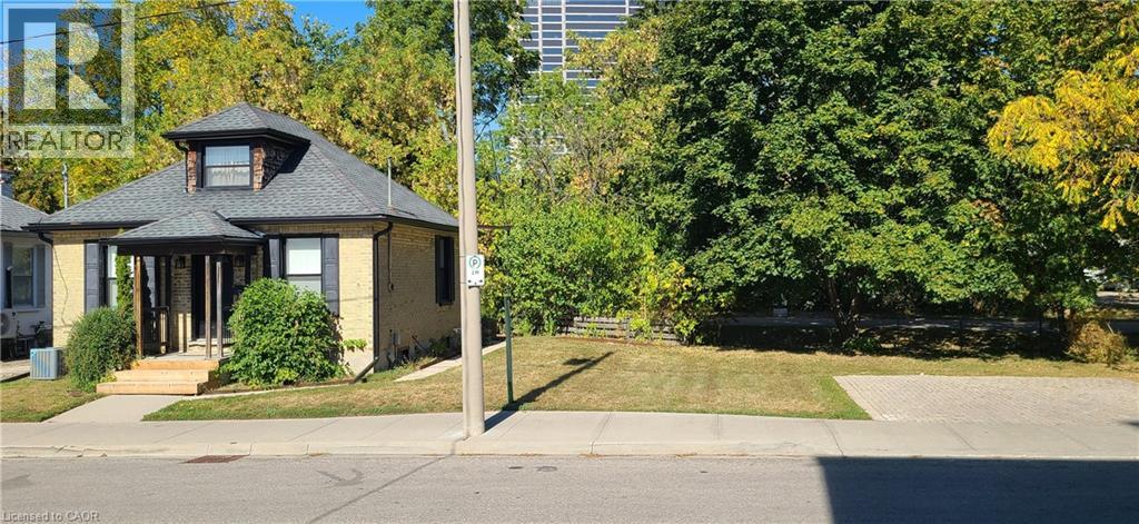 2 ESSON Street, Kitchener, Ontario, N2M2T9 — Photo 28