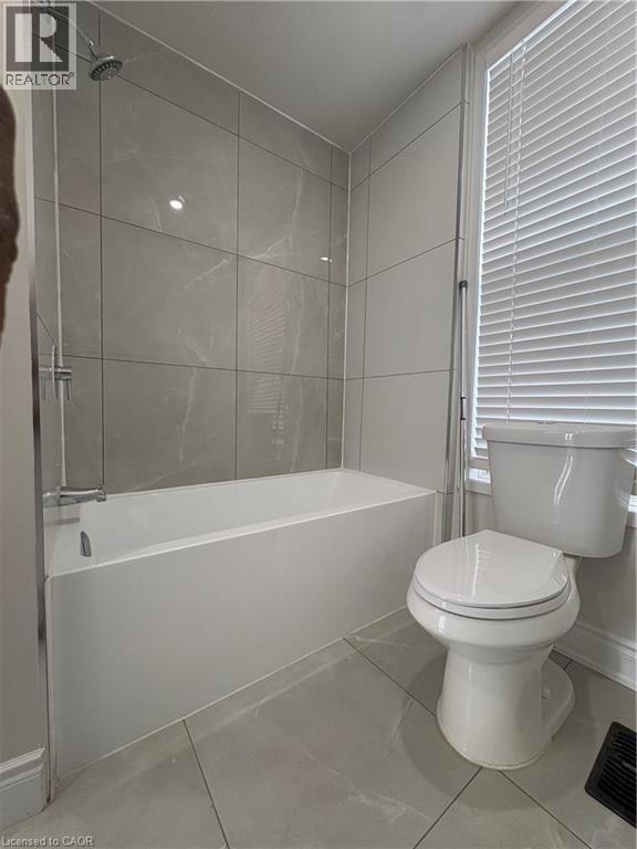 160 NELSON Street Unit# Front, Brantford, Ontario, N3S4B6 — Photo 8