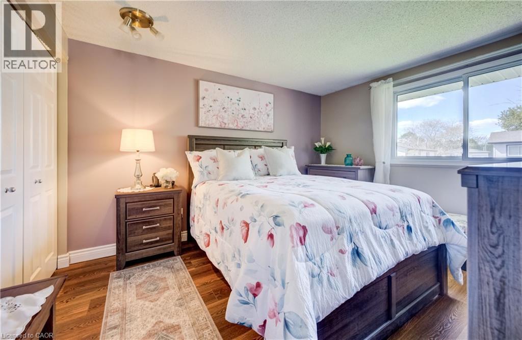 10 MEADOW WOODS Crescent, Kitchener, Ontario, N2N1S5 — Photo 32