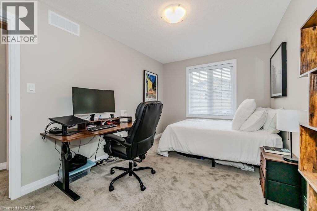 86 ERBSVILLE Court Unit# 15, Waterloo, Ontario, N2T0C8 — Photo 10
