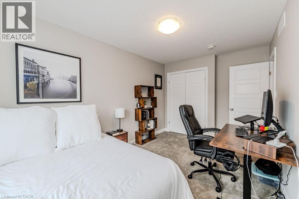 86 ERBSVILLE Court Unit# 15, Waterloo, Ontario, N2T0C8 — Photo 17