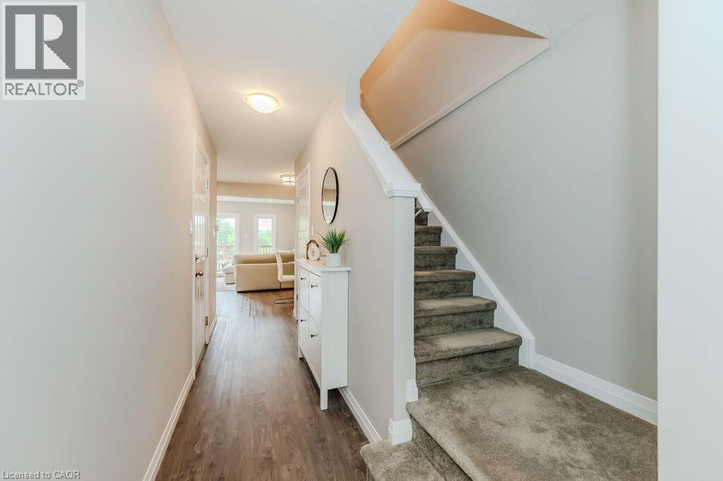 86 ERBSVILLE Court Unit# 15, Waterloo, Ontario, N2T0C8 — Photo 12