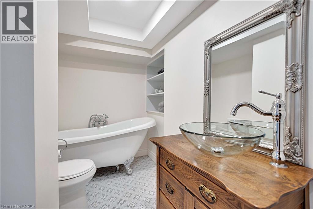 651 WEST Street, Simcoe, Ontario, N3Y4K5 — Photo 6