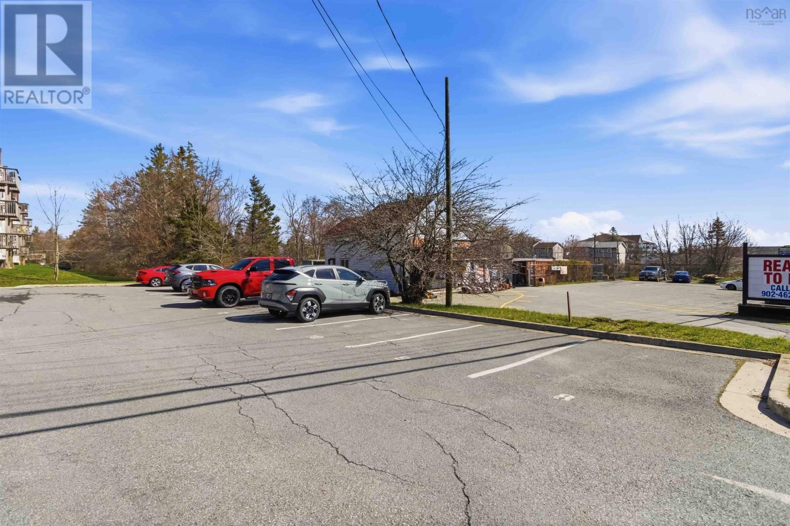 Property 22 of 24 of 322 7 Forest Hills Parkway