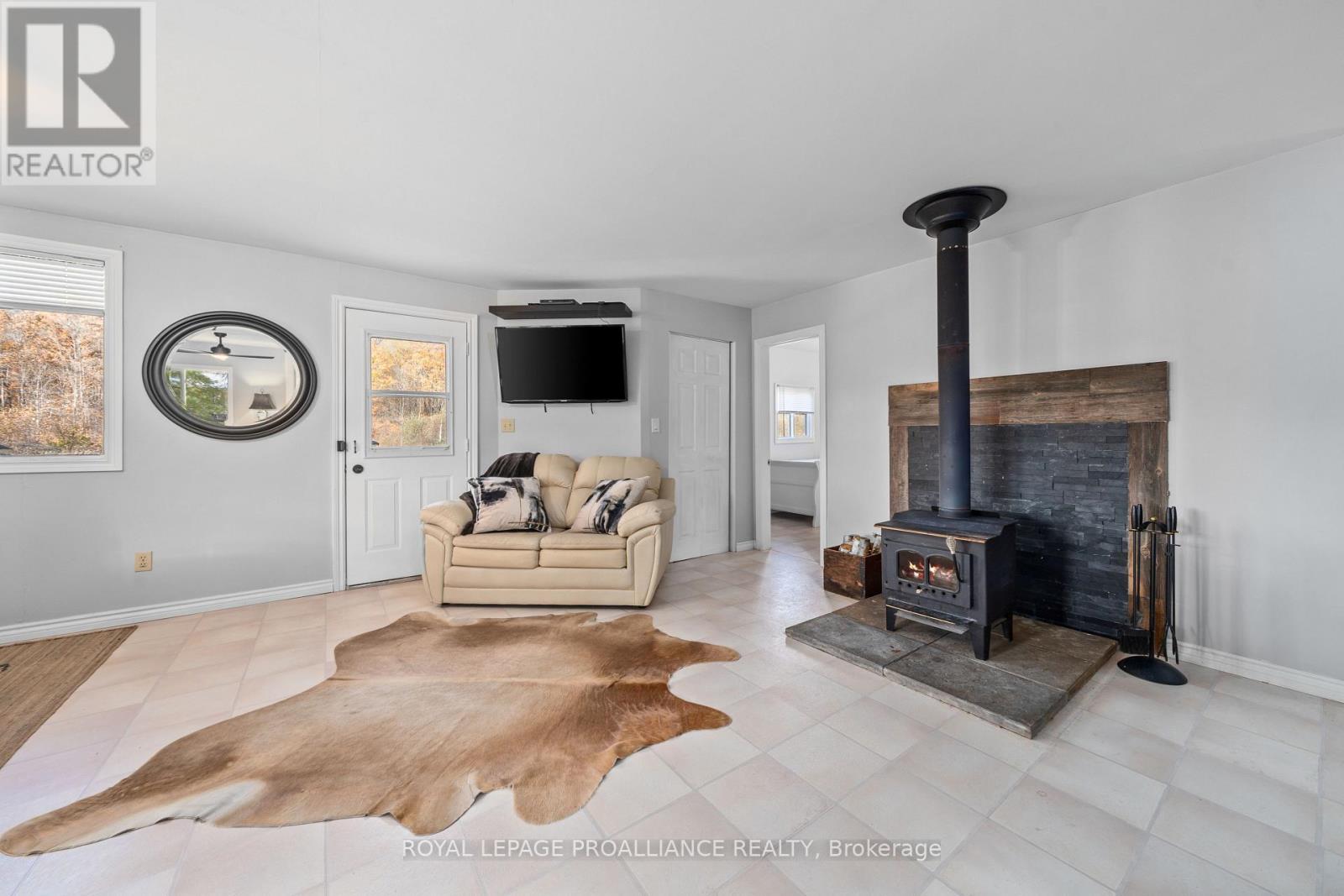 1019 TURNER WAY - 24