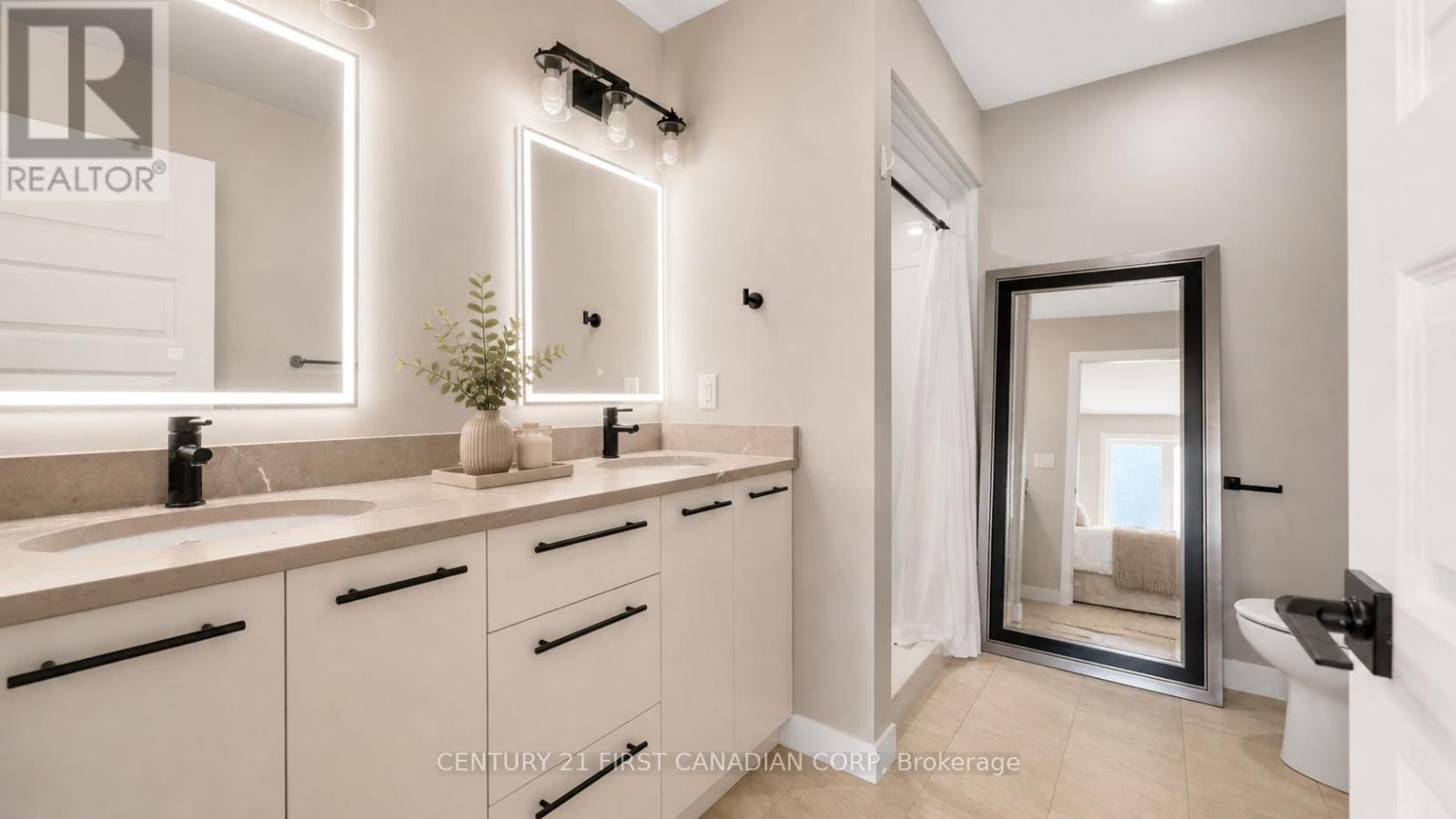 186 HOOPER STREET - 13
