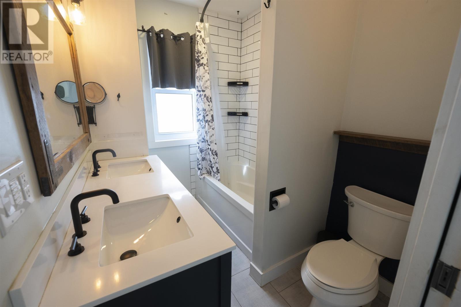 1744 Broadway Avenue, Thunder Bay, Ontario, P7K1M5 — Photo 16