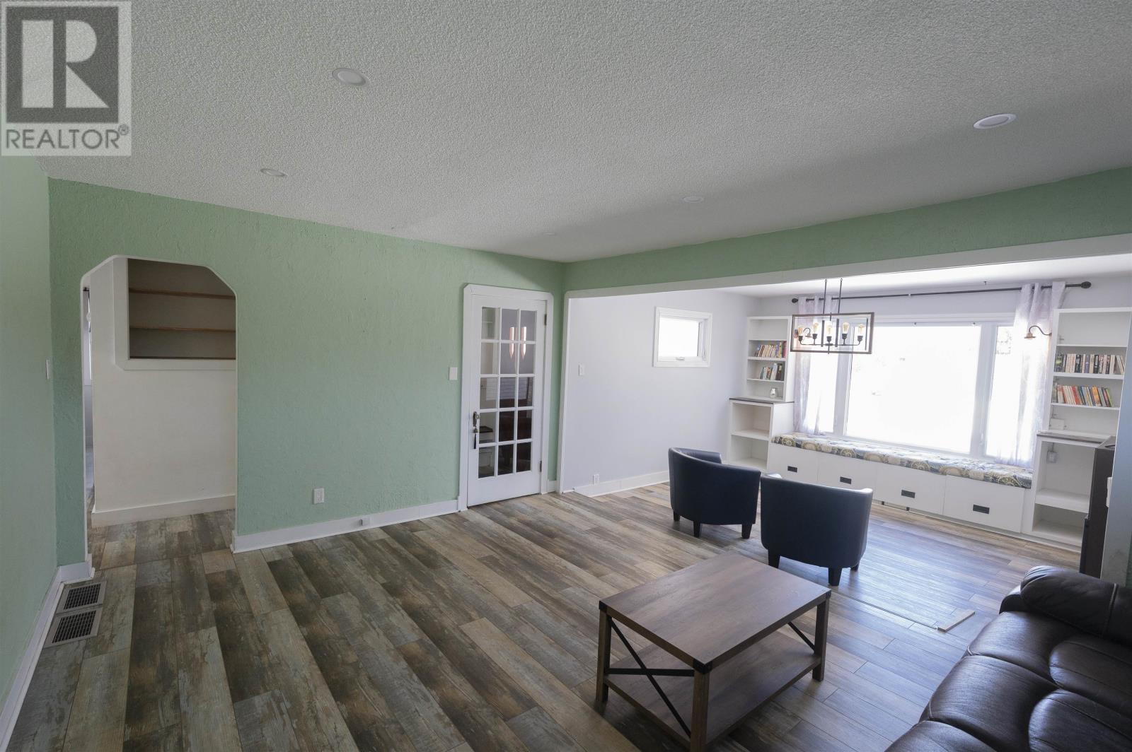 1744 Broadway Avenue, Thunder Bay, Ontario, P7K1M5 — Photo 10