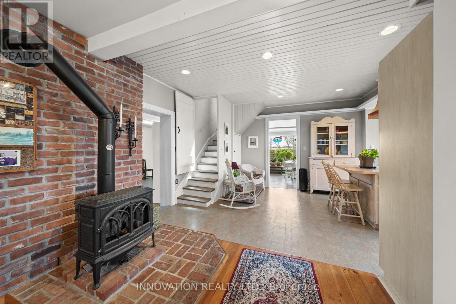 3328 DIAMONDVIEW ROAD - 8