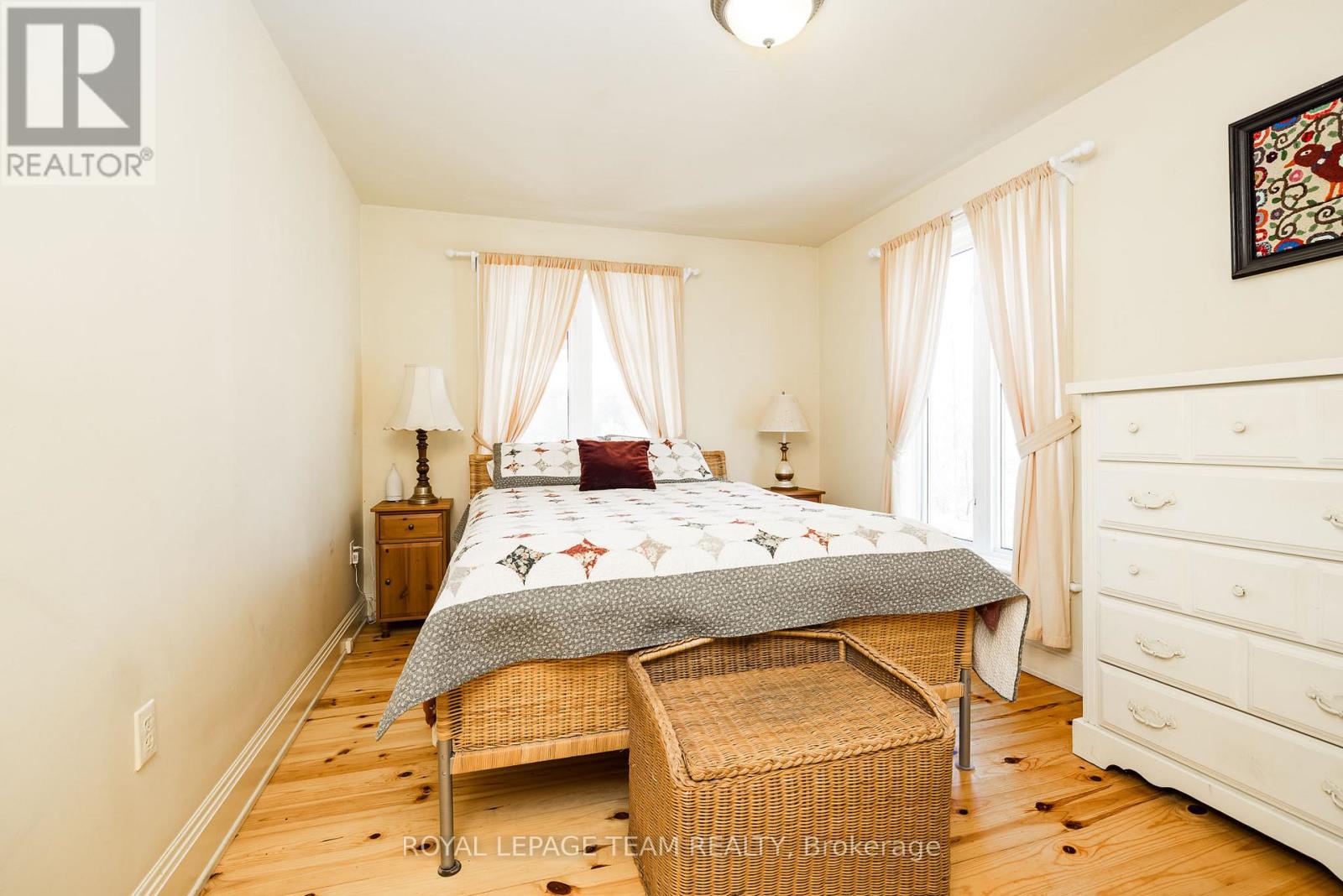 167 GARDINER ROAD - 23