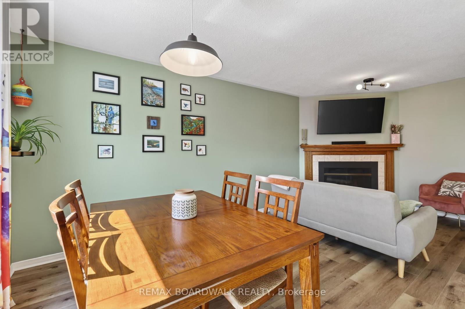 228 JAMIESON STREET - 11