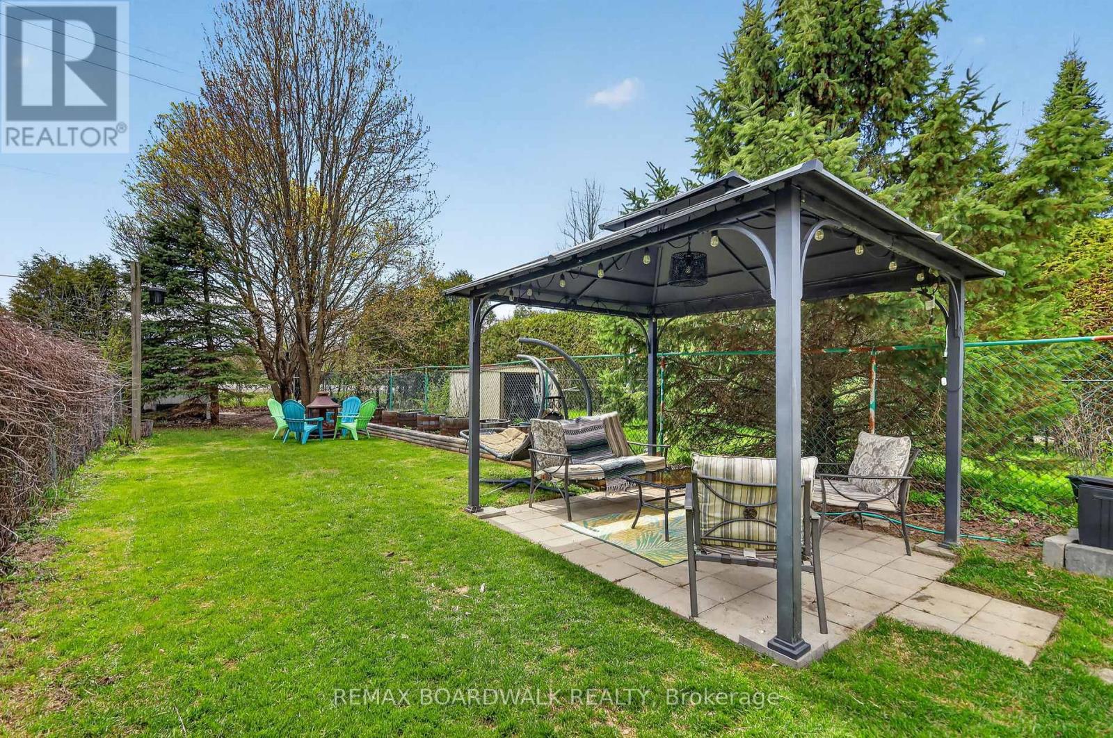 228 JAMIESON STREET - 32