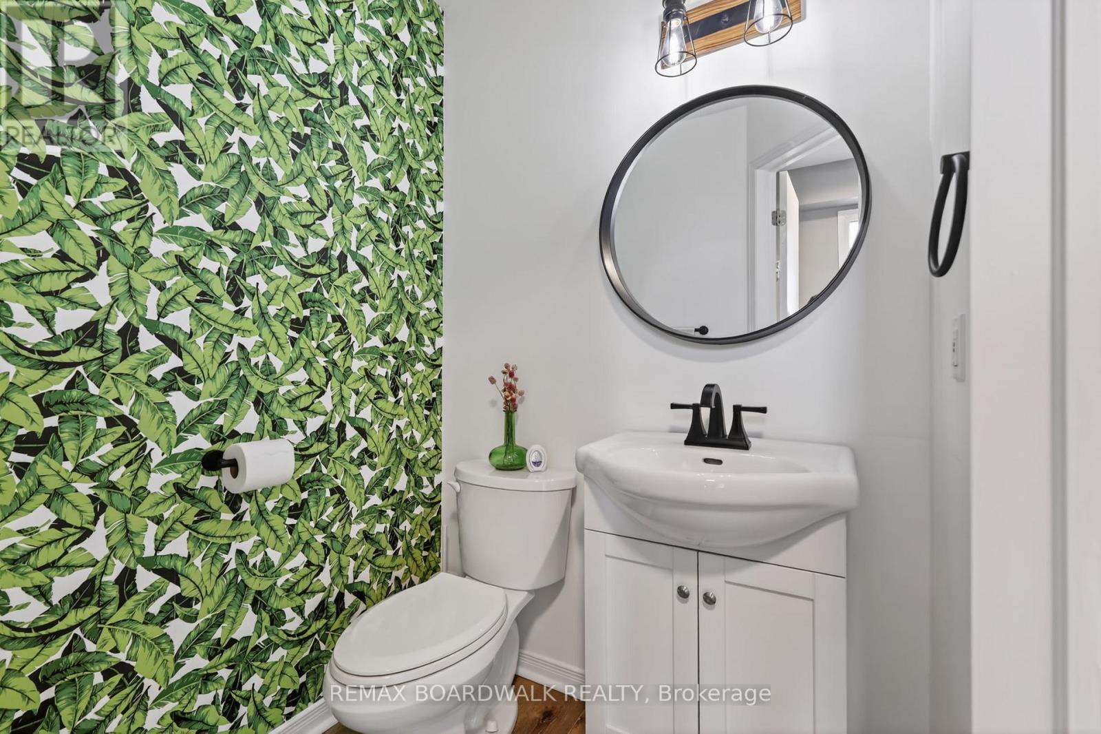 228 JAMIESON STREET - 5