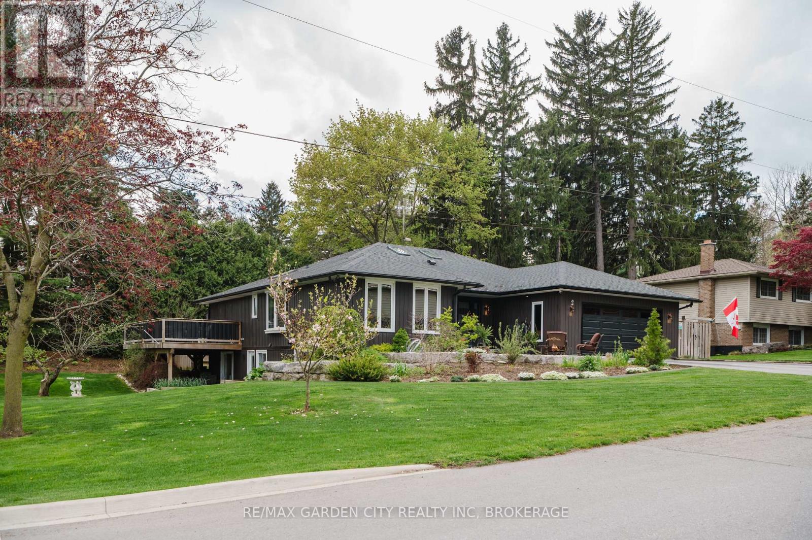 2 VALLEYVIEW COURT - 3
