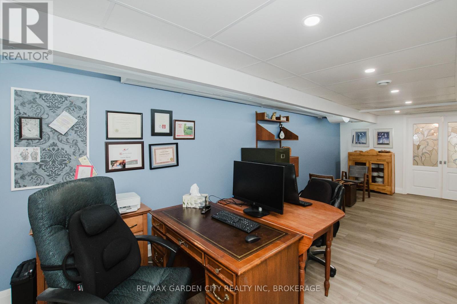 2 VALLEYVIEW COURT - 31