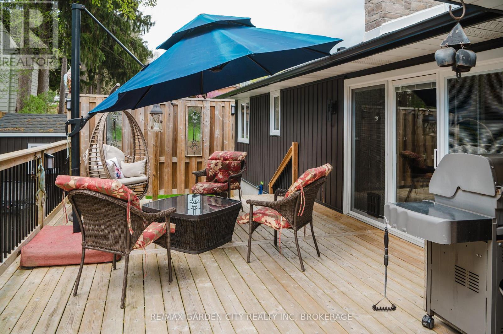 2 VALLEYVIEW COURT - 43