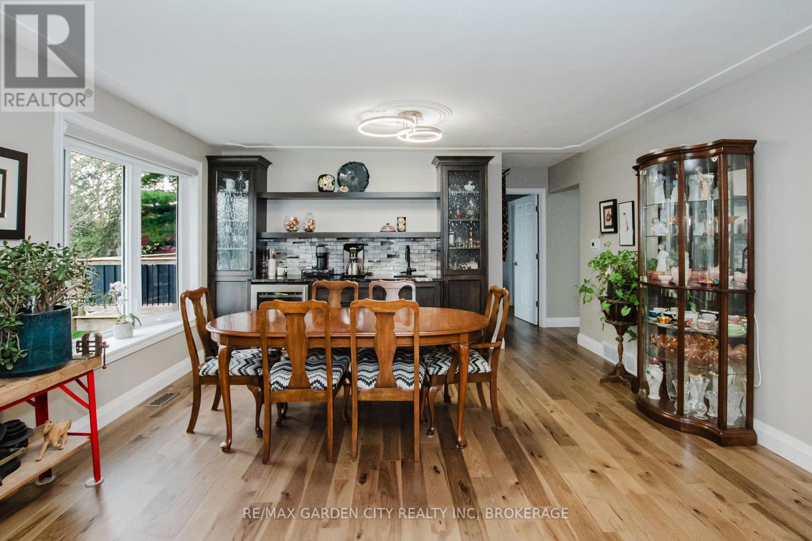 2 VALLEYVIEW COURT - 9
