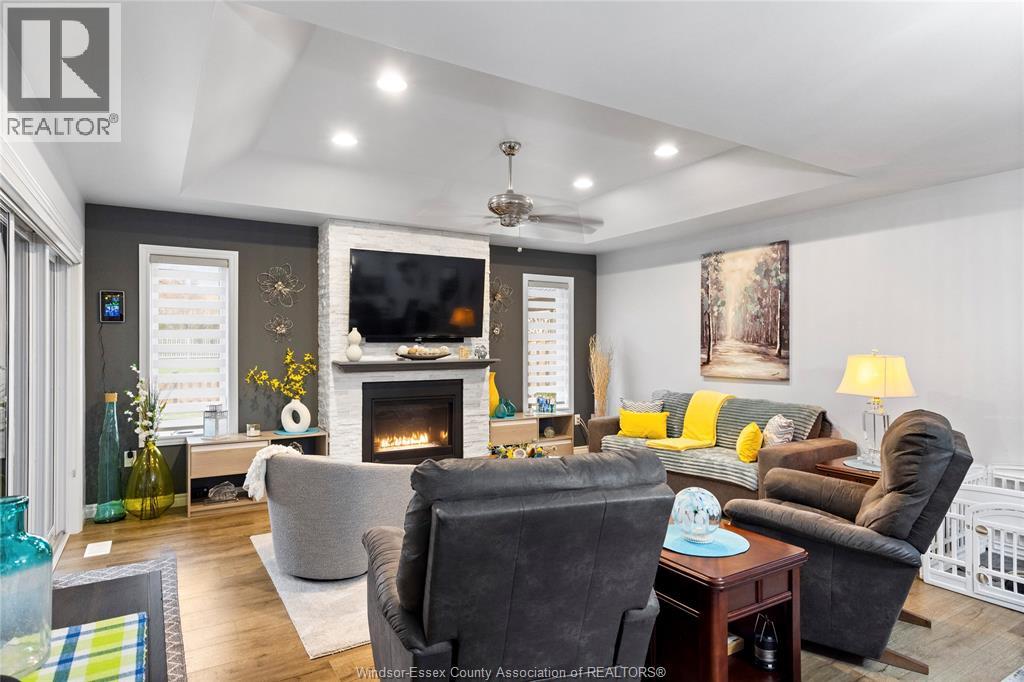 132 RIVERFRONT PARK - 16