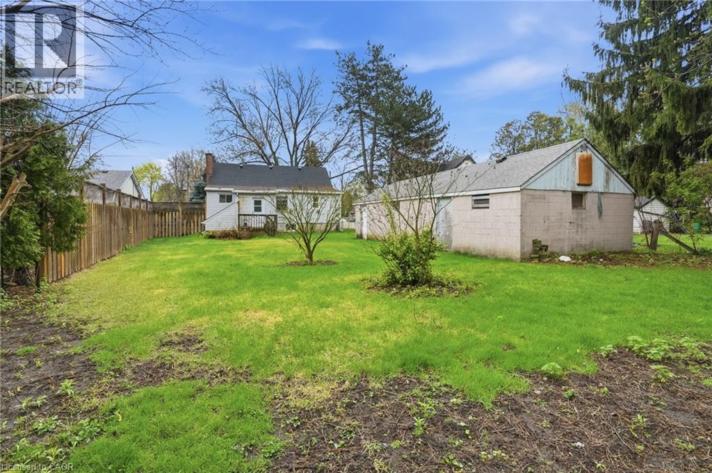 523 ENFIELD Road, Burlington, Ontario, L7T2X5 — Photo 8