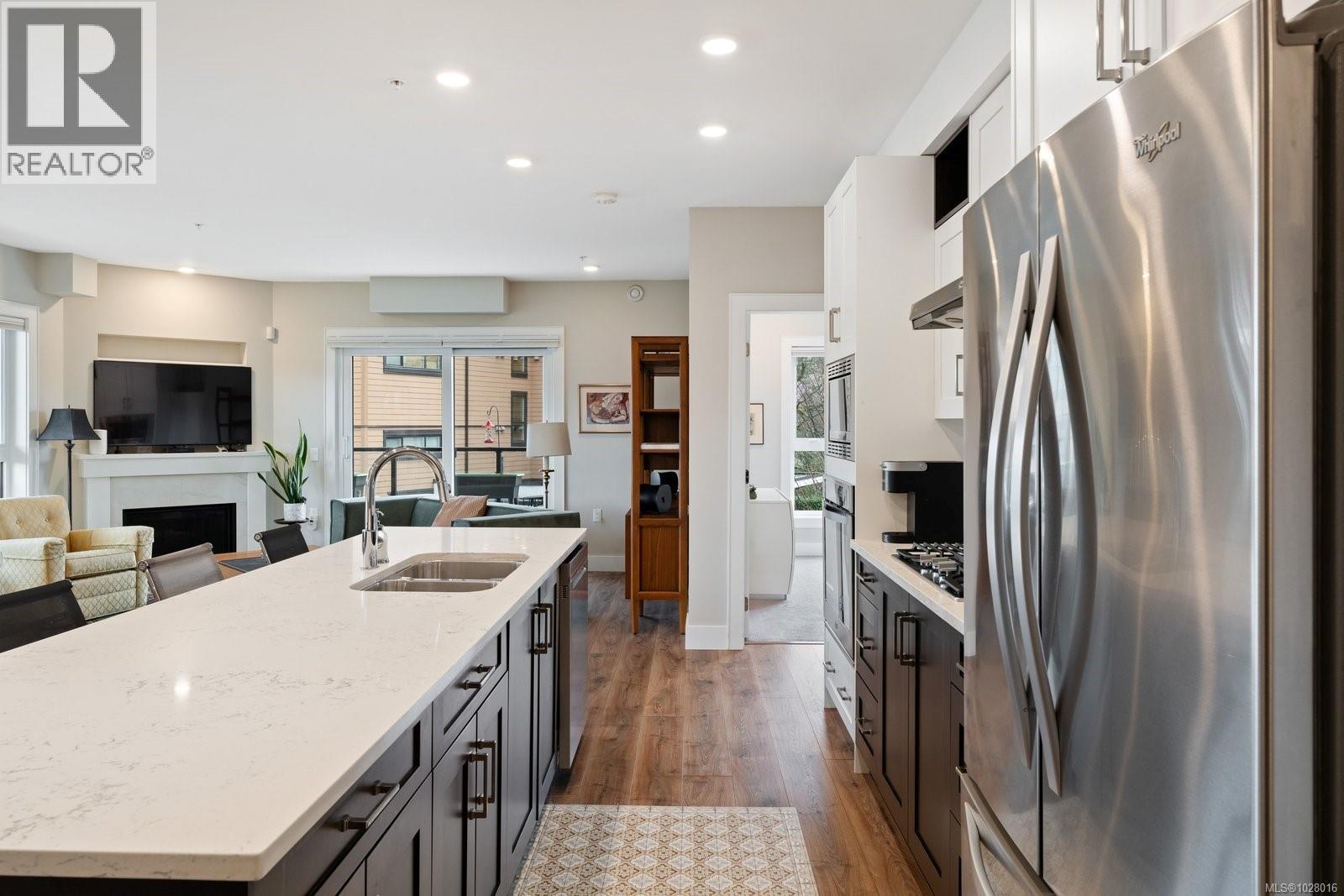 #309 747 Travino Lane - 11
