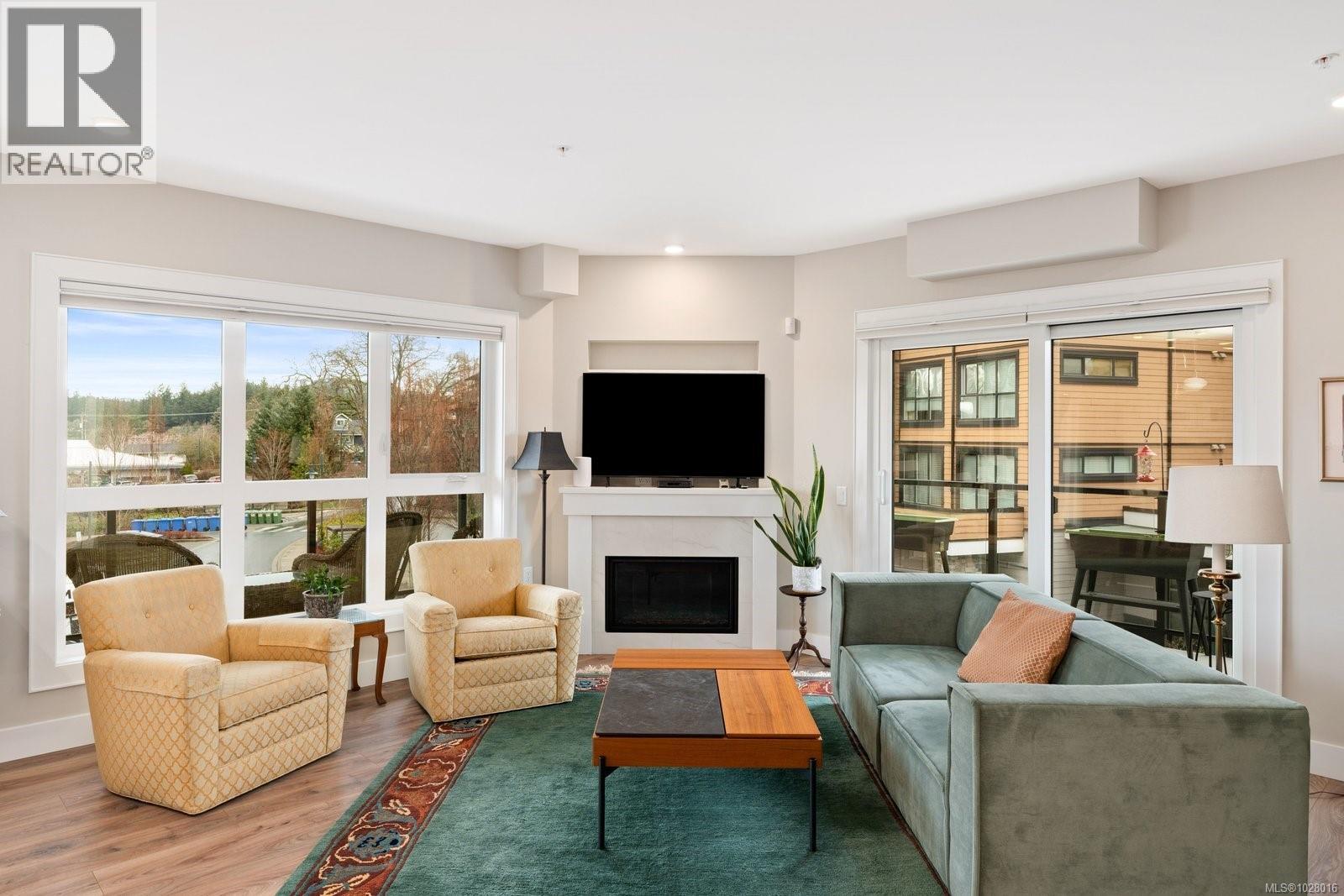 #309 747 Travino Lane - 4