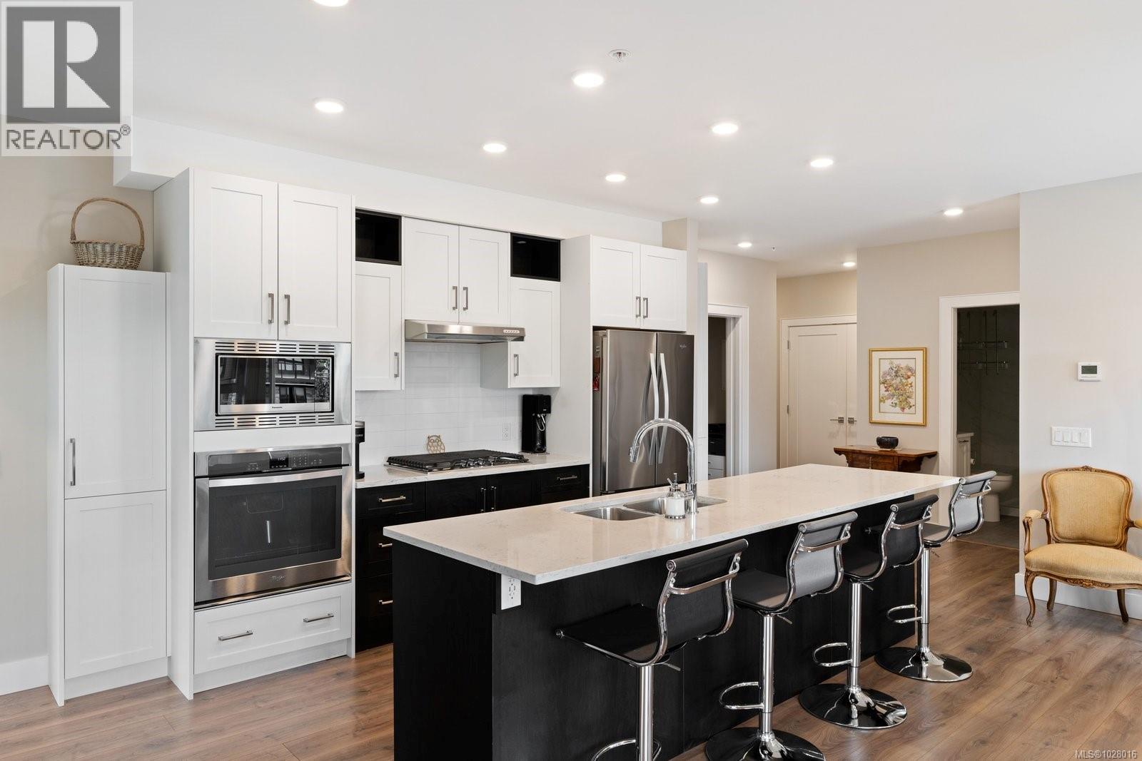 #309 747 Travino Lane - 9