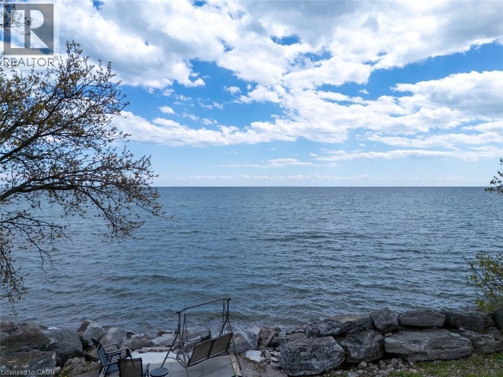 1395 LAKESHORE Road - 27