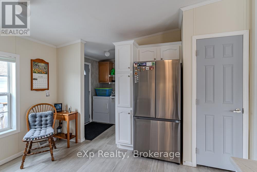 114 ROSEWOOD DRIVE - 10