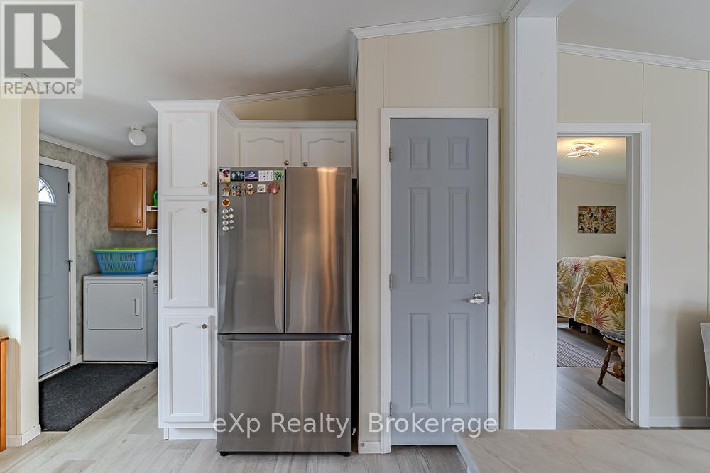114 ROSEWOOD DRIVE - 11