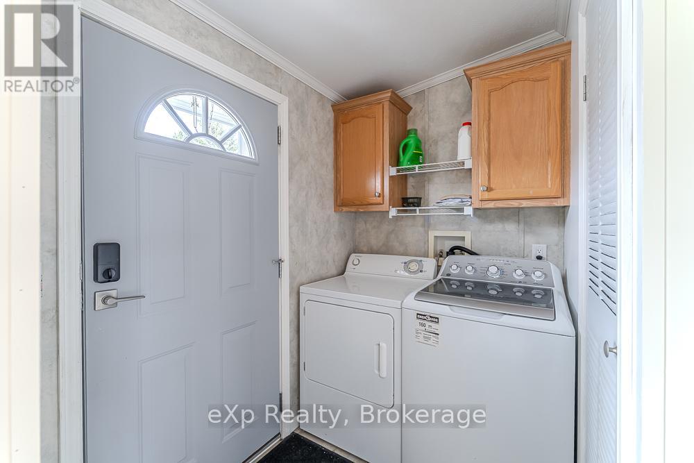 114 ROSEWOOD DRIVE - 12