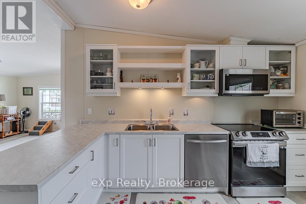 114 ROSEWOOD DRIVE - 6