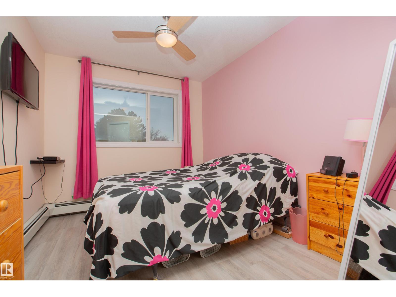 #213 11033 127 ST NW, Edmonton