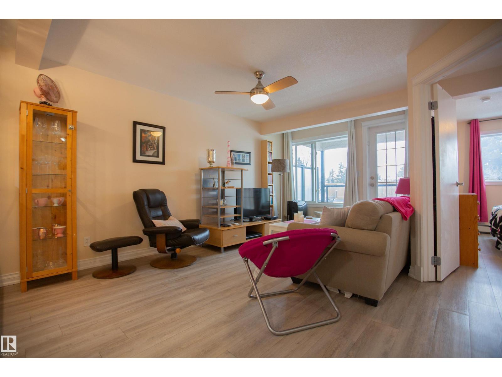 #213 11033 127 ST NW, Edmonton