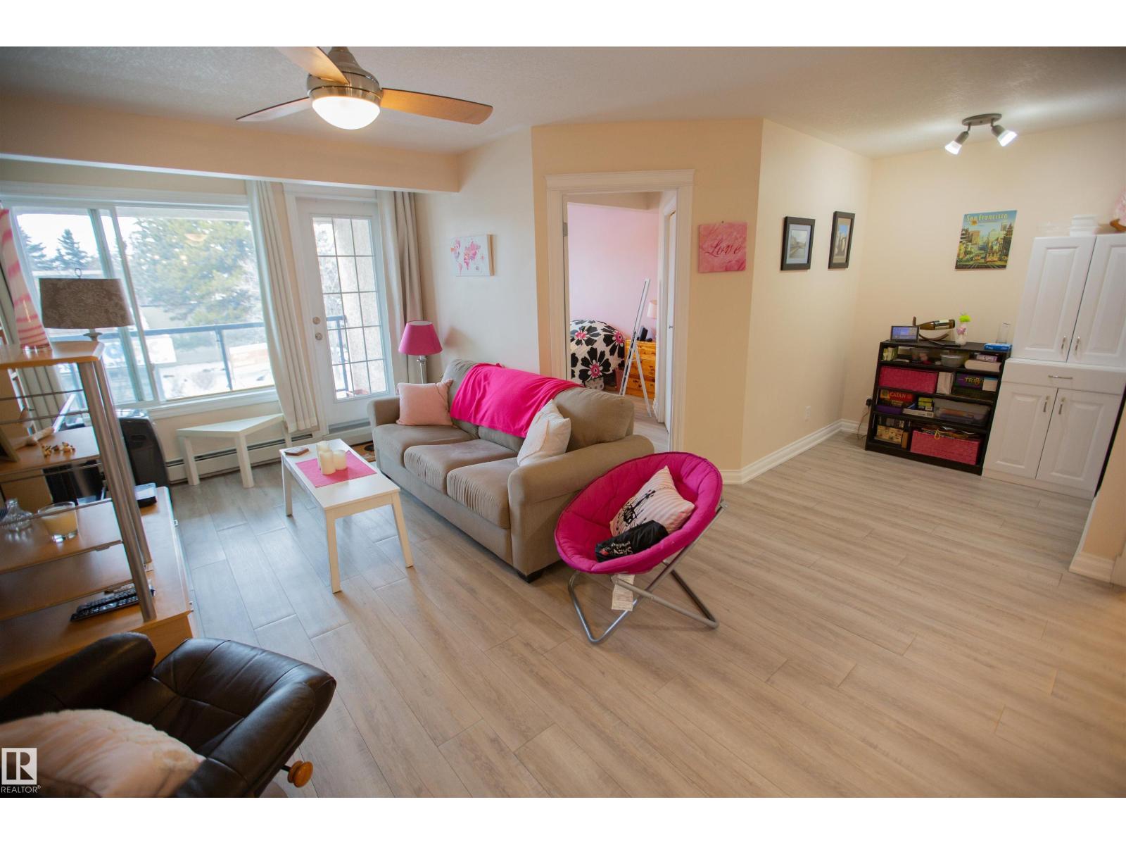 #213 11033 127 ST NW, Edmonton
