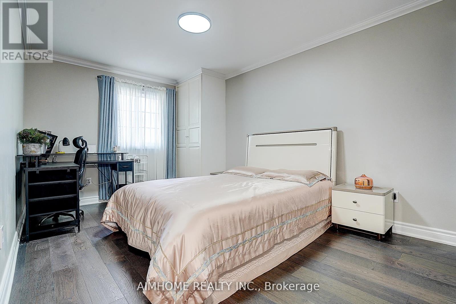 901 EAGLE RIDGE DRIVE - 23