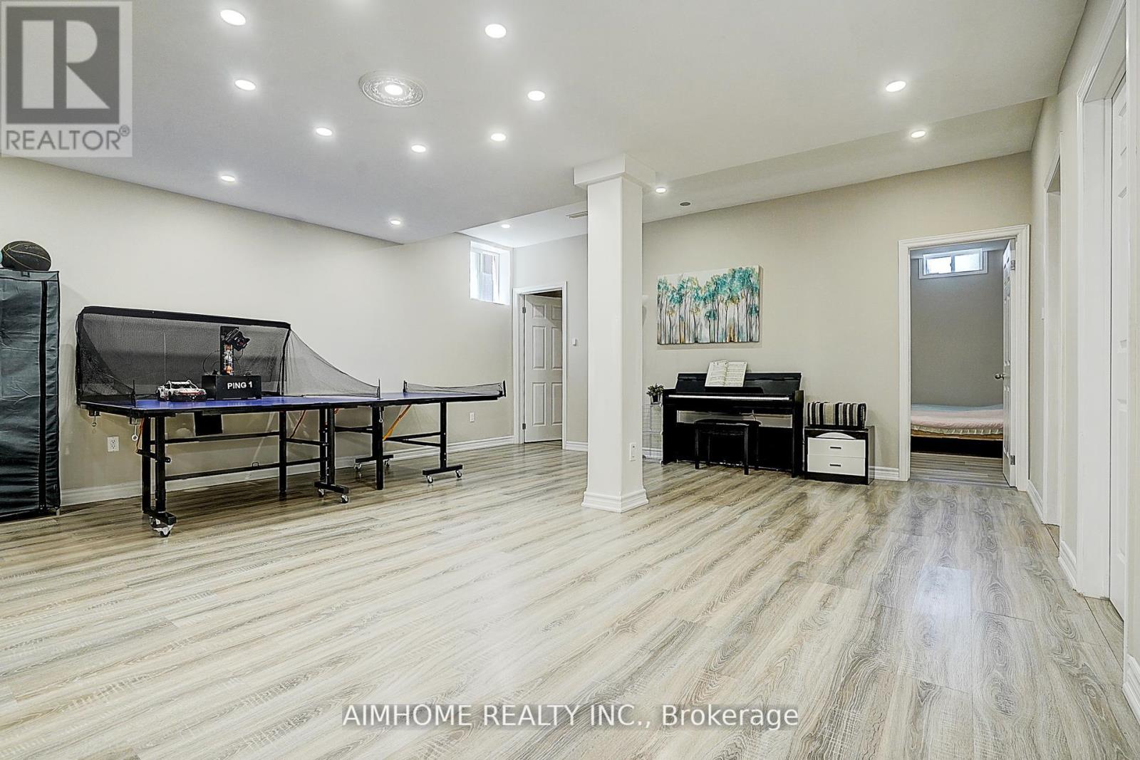 901 EAGLE RIDGE DRIVE - 35
