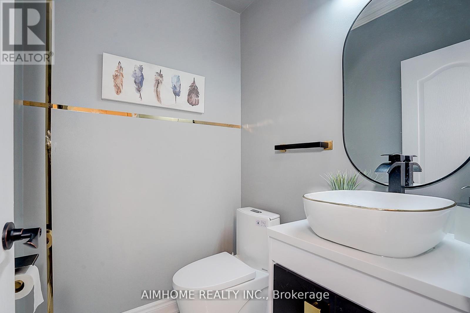 901 EAGLE RIDGE DRIVE - 43