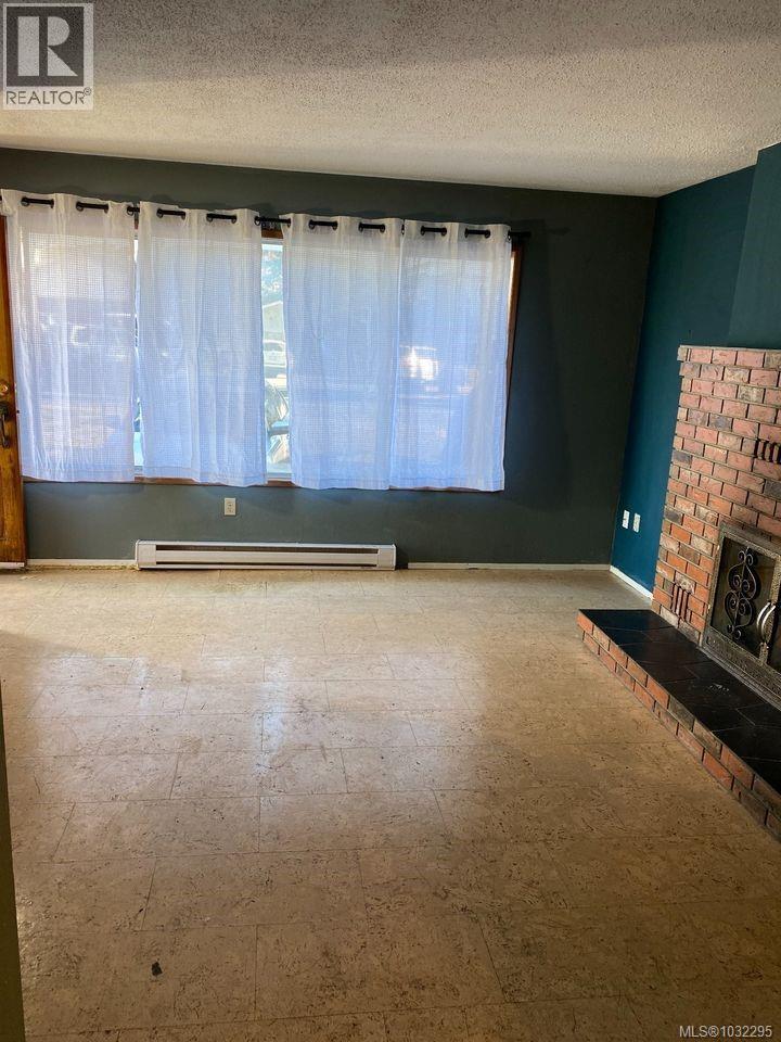 1146 Sluggett Rd, Central Saanich