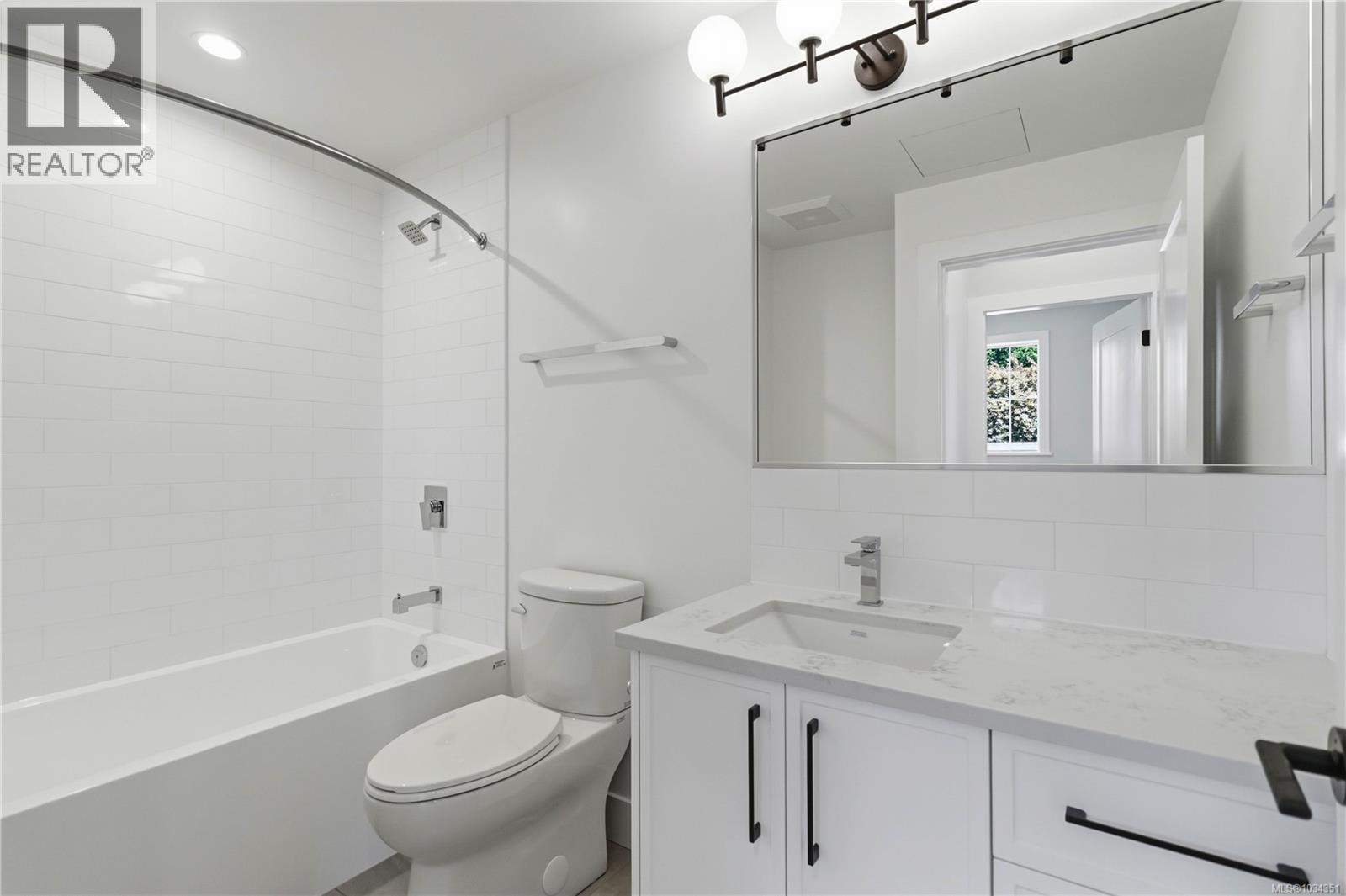 #1 2312 Orchard Ave - 23