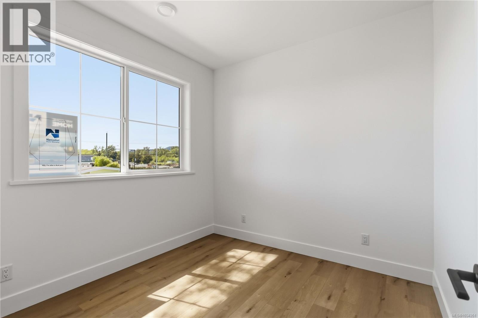 #1 2312 Orchard Ave - 21