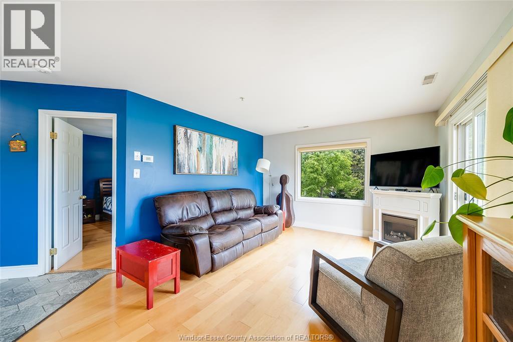#203 1655 GRAND MARAIS ROAD West - 13