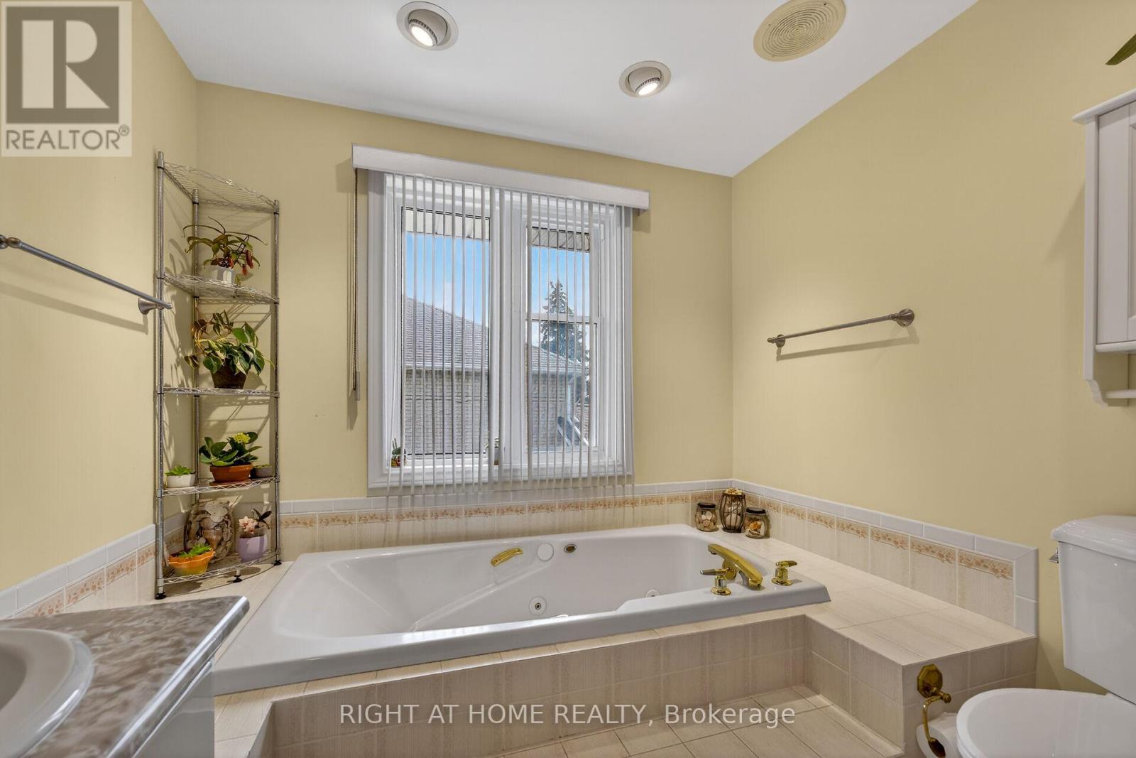 1 CAPTAIN TENBROCK TERRACE - 36