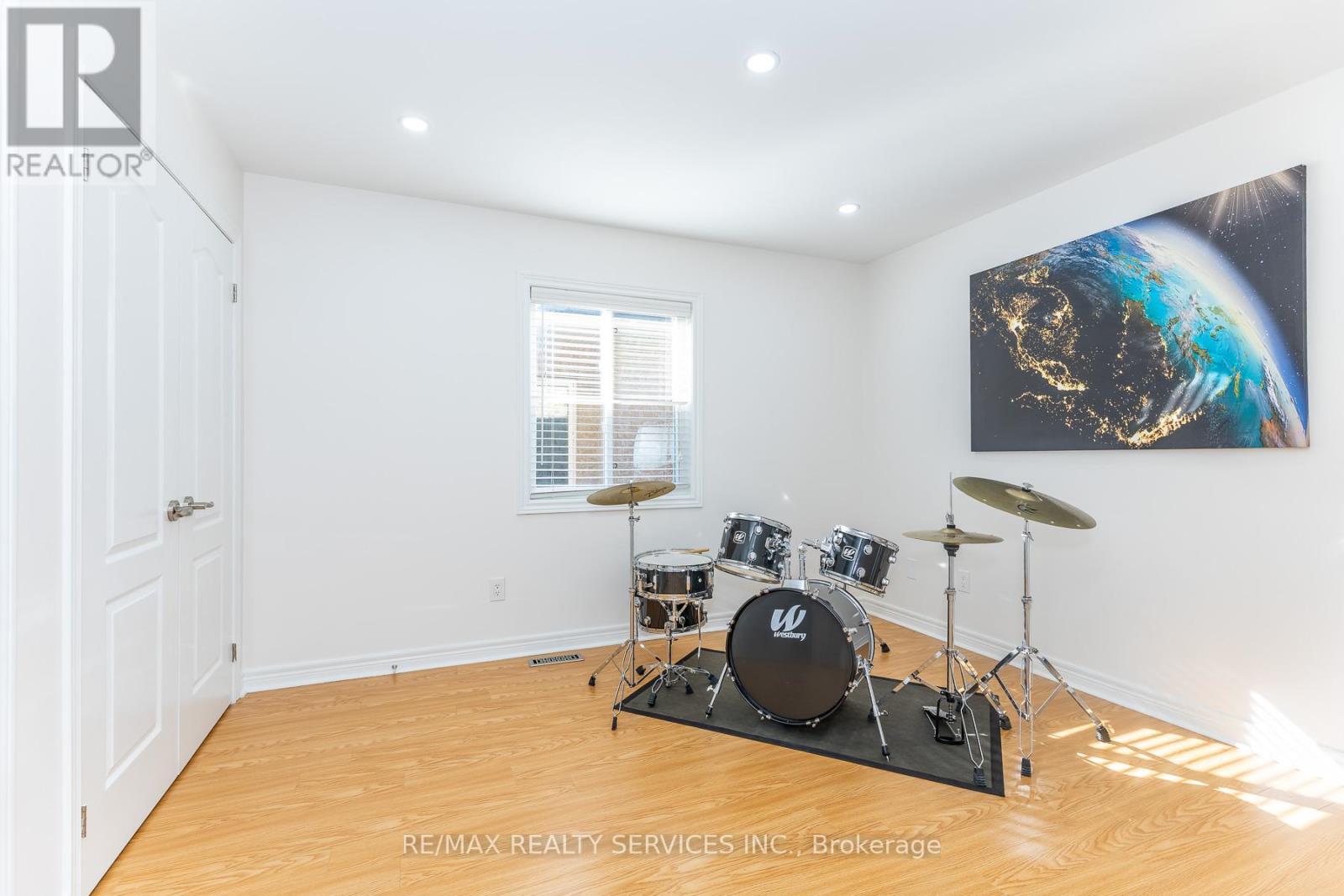 22 BERRYFIELD WAY - 27