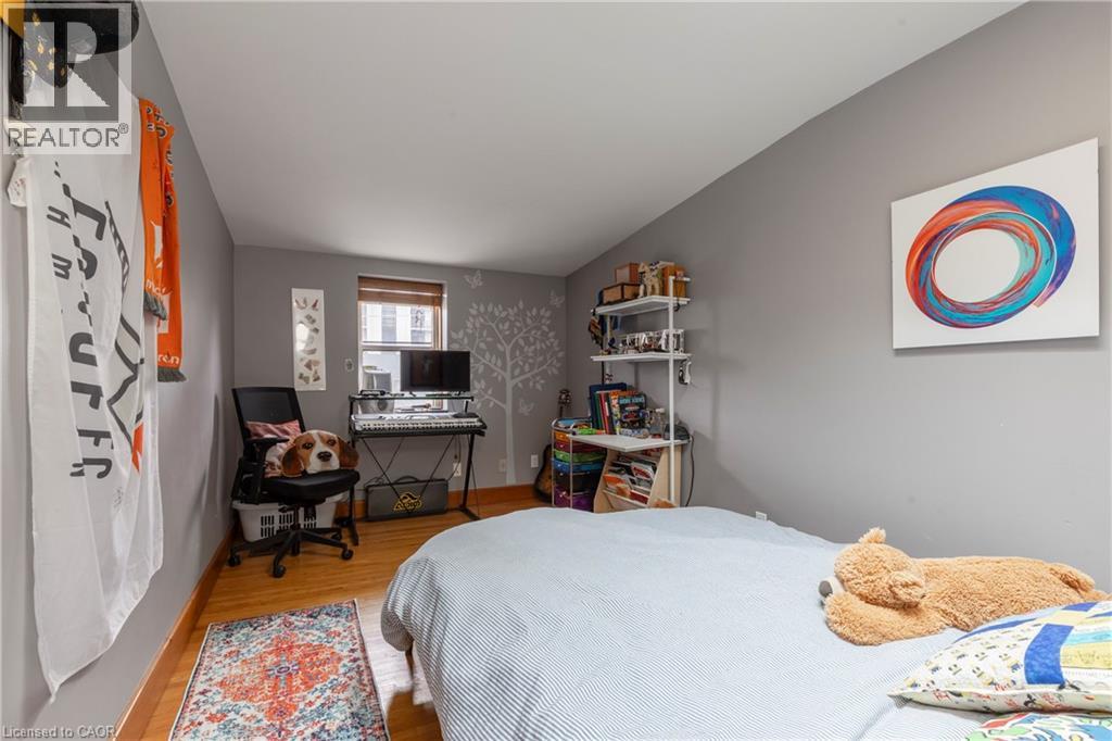 212 BAY Street S, Hamilton, Ontario, L8P3J1 — Photo 2