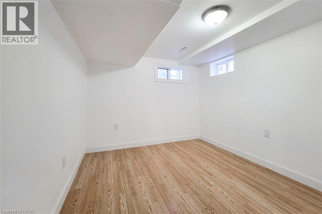 18 PURITAN Court Unit# Basement, Hamilton, Ontario, L8E4L1 — Photo 2