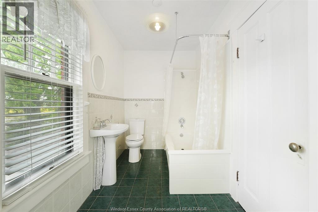 6964 WALKER ROAD, Oldcastle, Ontario, N0R1L0 — Photo 30