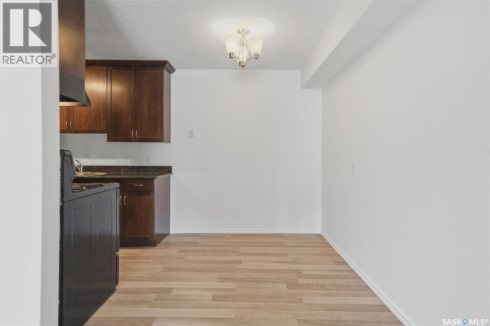 #104 2233 St Henry AVENUE - 12