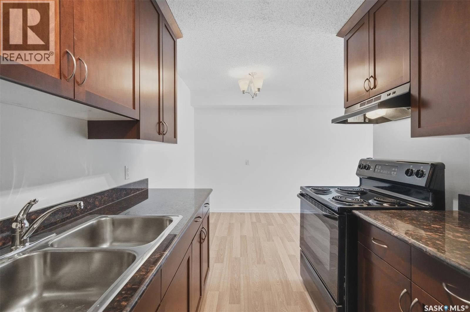#104 2233 St Henry AVENUE - 14