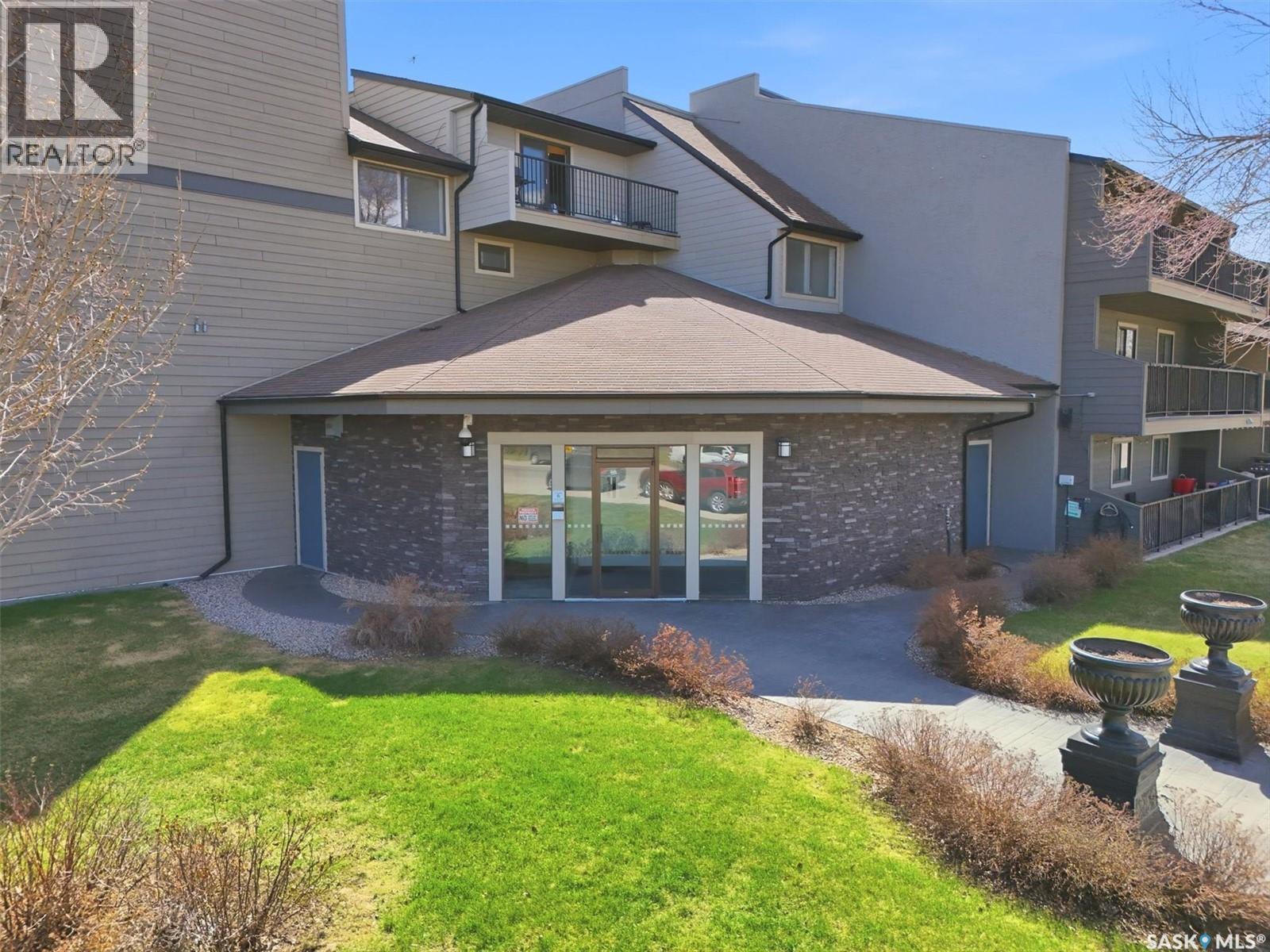 #104 2233 St Henry AVENUE - 39