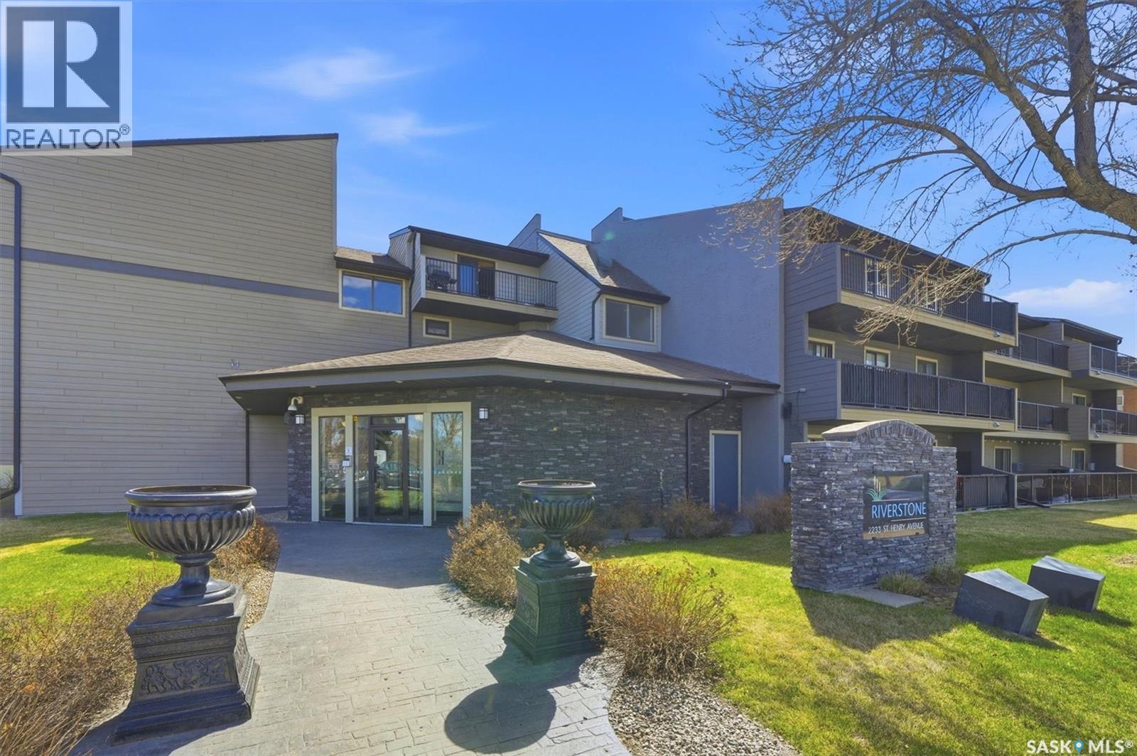 #104 2233 St Henry AVENUE - 4